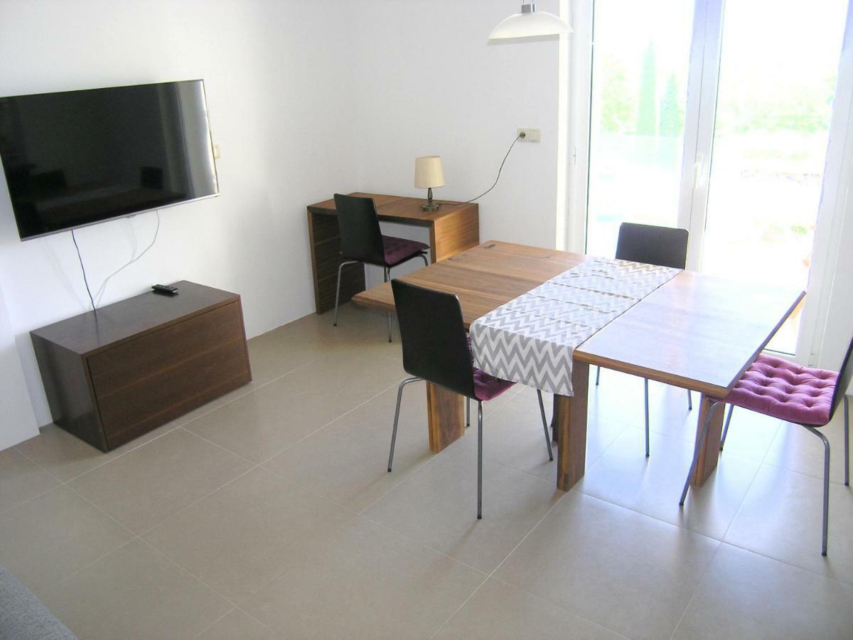 Apartman Kucer Krk Town Exterior photo