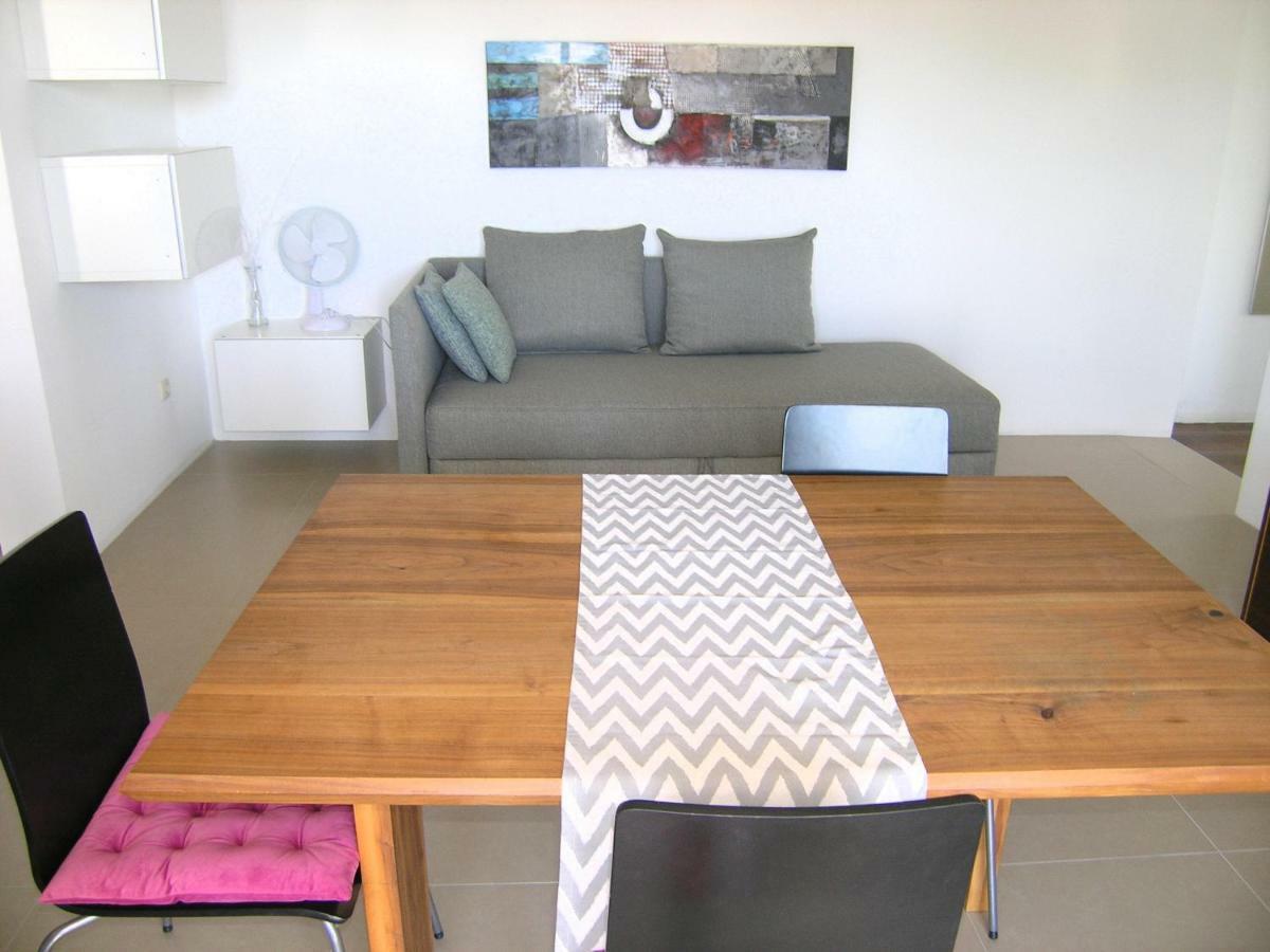 Apartman Kucer Krk Town Exterior photo